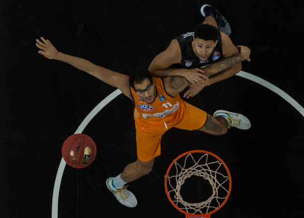 位置犯规 位置犯规