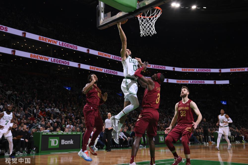 埃泽不仅拥 埃泽不仅拥