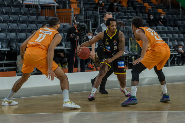 挑战与机遇 挑战与机遇