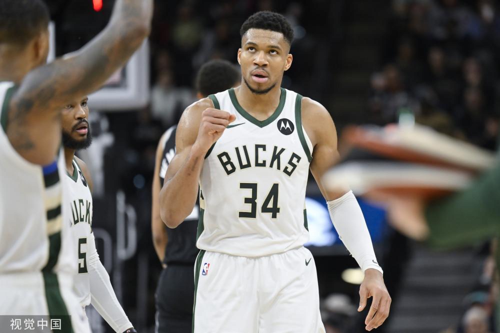 女性在不同 女性在不同